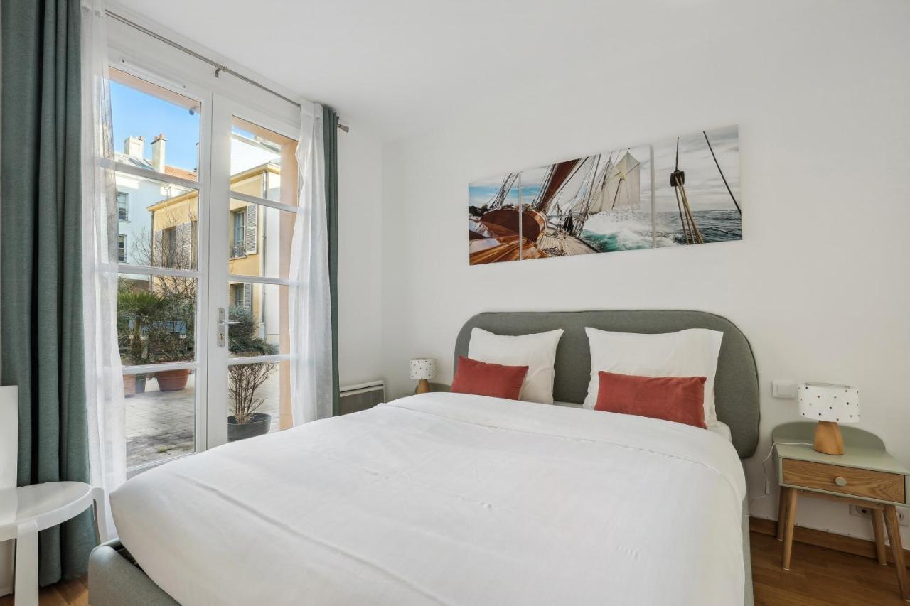 Le Montesquieu Apartment Versailles Exterior photo